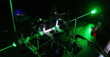 Левитирующий генератор бросает вызов вселенной: он работает с четвертым состоянием материи