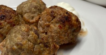 Тануть у роті: рецепт м'ясних кульок із сиром до вечері