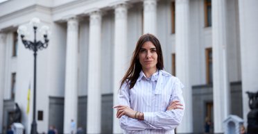 "Слуга" Мезенцева пояснила, чому сказала "катастрофа" після питання про пресмарафон Зеленського