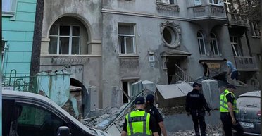 Среди жертв — ребенок и медсестра: последствия атаки ВС РФ на Львов (видео)