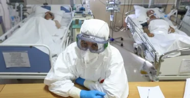 Помилки ціною в життя. Три причини рекордної смертності від ковіду в Україні