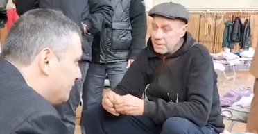 "Переобулся" за секунду: росСМИ показали жителей Суджи, которые "жалуются" на ВСУ (видео)