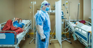 Пандемия: что дальше? ВОЗ готова вакцинировать 70% населения Земли, Украина — производить лекарства от COVID-19