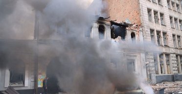 Жертвы, десятки раненых и горящие дома: что известно о ночном обстреле Украины 22 октября