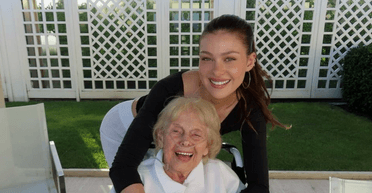 У родині Ніколи Пельтц та Брукліна Бекхема сталося горе