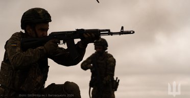 Оборонці витісняють окупантів: де тривають бої у Вовчанську (мапи)