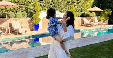 Єва Лонгорія показала сина, який підріс (фото)