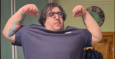 "Не виходжу з дому 71 день": блогер-ухилянт показав, як ховається від ТЦК (відео)