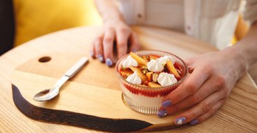 Диетологи назвали 3 десерта, которые можно есть осенью, не опасаясь за фигуру