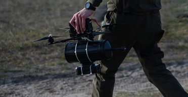 Минобороны показало FPV-дроны для ВСУ, которые управляются через оптоволокно (фото)