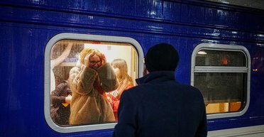 "Шлях" в Европу и обратно. Что думают украинцы о принудительном возвращении мужчин из ЕС