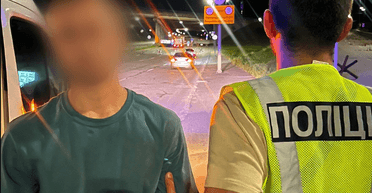 Встиг витратити гроші: у Києві затримали молодика, що пограбував військову в кав'ярні