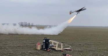 Производство FP-1 и "Фламинго": тесные цеха, дешевые компоненты, собственные "бустеры", — СМИ