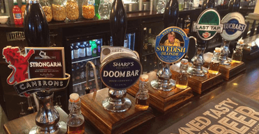 Сталася помилка: чоловік випадково купив "найдорожче пиво в історії" (фото)