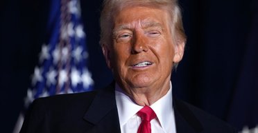 Суеверие и фирменная фишка: почему Трамп не меняет свою странную прическу, - СМИ