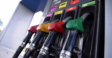 "Вигадані загрози": чи зупинять свою роботу АЗС в Україні після 1 березня