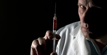 Не хотел работать ночью: медбрат убил 10 пациентов и получил пожизненное