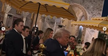 Дві моделі впали в немилість Меланії Трамп через таємні фото її сина Беррона