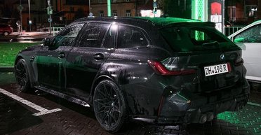 Спорткар для семьи: в Украине появился новейший заряженный универсал BMW (фото)