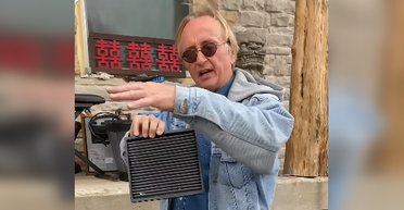 Водители могут самостоятельно чистить эту деталь: эксперт раскрыл секрет, о котором молчат механики (видео)