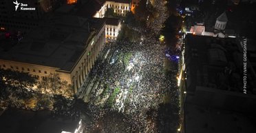 Протесты в Грузии: школьники начали перекрывать дороги, а учителя объявили забастовку (фото)