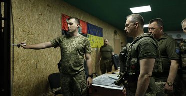 Поспілкувався з бойовими командирами: Сирський приїхав на Куп'янський напрямок (фото)