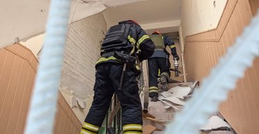 Удар баллистикой по Кривому Рогу: поврежден инфраструктурный объект, есть пострадавшие (фото)