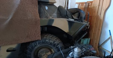 "Хай дадуть 5 тисяч доларів": мер Ківерців на Волині нібито ховає власну БРДМ, — ЗМІ (фото, відео)