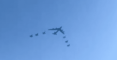 Послання Росії: над Естонією пролетів американський бомбардувальник B-52H Stratofortress (відео)