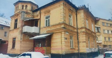 Львов в "файлах Эпштейна": что известно о "вилле" в центре, которой интересовался финансист (фото)