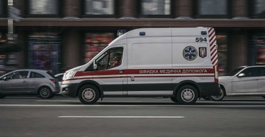 В Киеве женщина вызвала скорую, однако ее оштрафовали: почему так произошло (фото)