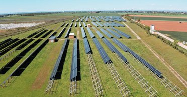 Сонячні панелі масово продають за безцінь: чому вони раптово стали невигідними