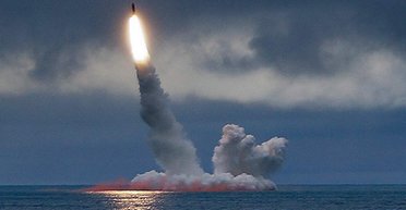 Супутниковий знімок розкрив процес підготовки російської ядерної ракети Р-30 "Булава"