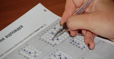 Без скандалов. Как проходит ВНО и зачем вводить обязательное тестирование по английскому