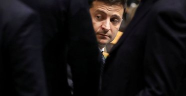 Веселый парень с Банковой. Почему Зеленский снимает видосики, когда Украина пошла вразнос