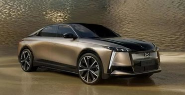 Запас хода — 750 км: премиальный французский электромобиль рассекретили до премьеры (фото)