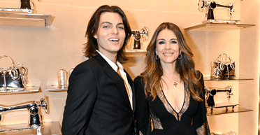 Елізабет Герлі привітала єдиного сина з 22-річчям (фото)