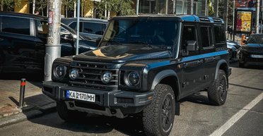 В Киеве появился новейший британский внедорожник в духе классических Land Rover (фото)