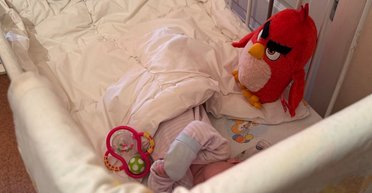 Привела "покупателя" к врачу осмотреть младенца: новые подробности дела о продаже ребенка в Харькове