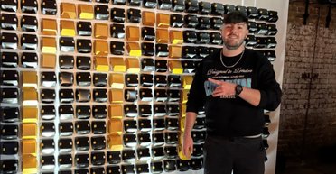 Выглядит странно: мужчина попробовал "секретное" блюдо McDonald's (фото)