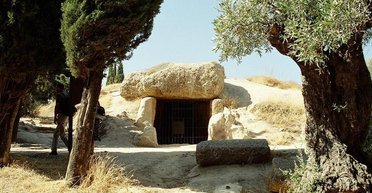 Древние люди просто не могли их построить: ученые обнаружили, как постройки неолита все еще стоят