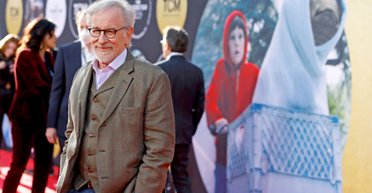 Спустя полвека: Стивен Спилберг снимет новый фильм о НЛО