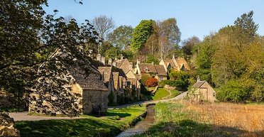 Мешканці найгарнішого села у світі засмучені цим титулом: що непокоїть одразу 600 людей