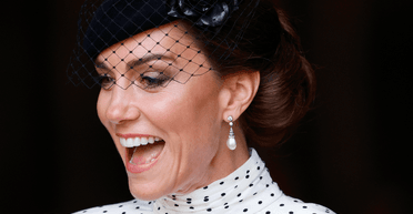 Звʼязок поколінь: Кейт Міддлтон вийшла у світ у сережках принцеси Діани (фото)