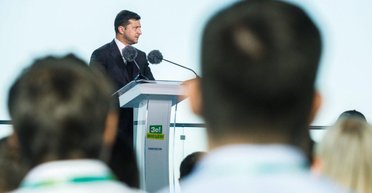 ВечноЗЕленый оптимизм. Как "слуги народа" представляли кандидатов в мэры на местные выборы осенью