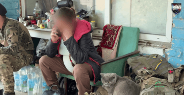 Під обстрілами й FPV-дронами: вагітна на 9 місяці виїхала з Покровська на велосипеді (відео)