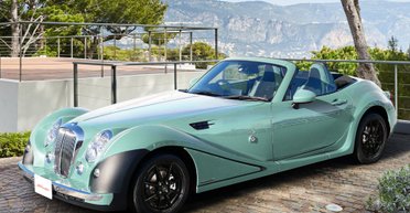 В ретро-стиле: спорткар Mazda MX-5 получил самую дорогую и необычную версию (фото)