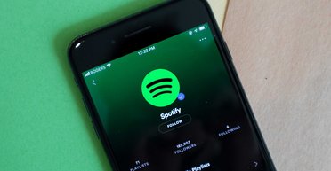 У РНБО готують блокування російських артистів на Spotify і Apple Music: деталі