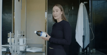 Мріє дожити до 150 років: жінка запевняє, що скоротила свій вік (фото)