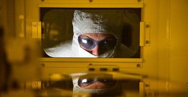 Готові платити мільярди: РФ продовжує закуповувати процесори США, незважаючи на санкції